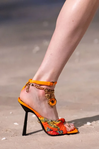 Look 57